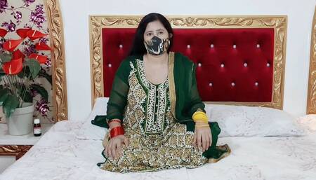 Most Beautiful Hindi Mature Bride Women Sex with Dildo in Wedding Dress