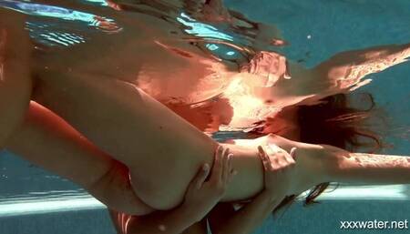 Elite Irina's lesbo scene