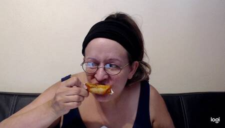 Eating Buffalo Wings and Crushing the Bones with my Teeth - 2021-05-09_13-00-34