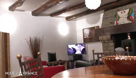 Small titted horny arab slut getting anal fucked in threeway with Papy