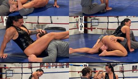 Leather Headscissor Knock Out! - Roleplay - Sensual Femdom - Face Sitting - Ass Smothering - Mixed Wrestling - Muscular Wrestler