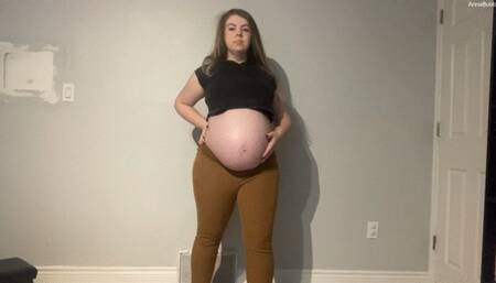 Step Sis Rubs 9 Month Pregnant Belly on Your Cock