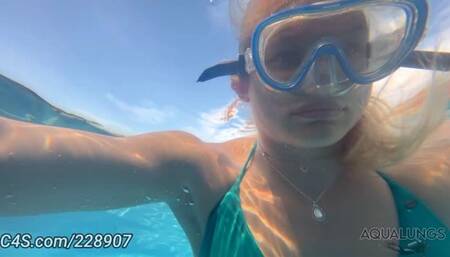 Sunni Ray The Freediver Likes Being Hypoxic A Little Too Much