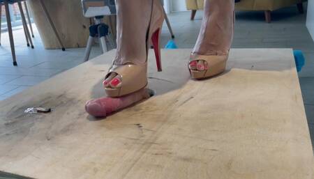 Christian Louboutin Very Prive 120 shoejob with cigarette crush