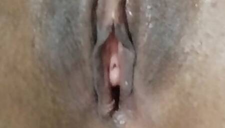 Masturbating her pussy and showing her ass at the fan's request.
