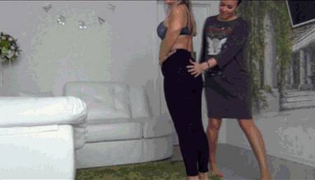 Lory cut her jeans on Victoria CDd