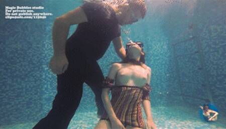 241-2 Bex_underwater wrestling and masturbation