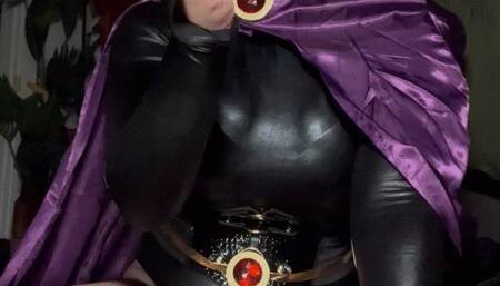 Giantess! Raven finds Tiny Intruder!