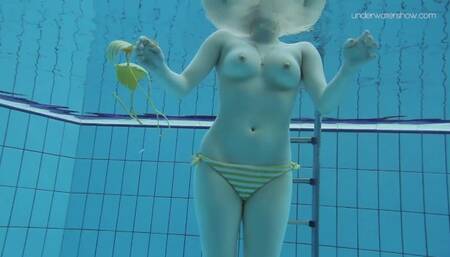 Excellent Lada - hd dirt - Underwater Show