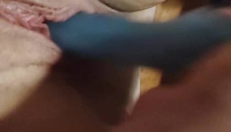 Sexy Latina Thickheat91 First Time Ever Squirting At 35YO By Getting Face Fucked And Rammed WIth Dildo At The Same Time