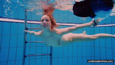 Underwater Show featuring dream girl's underwatershow clip