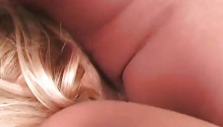 Young babe moans with pleasure and gets creamed after fucking