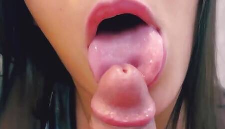 Close up Blowjob and Mouth Full Cumshot