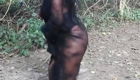 Bubbly botty twerking,you know that ass is bubbly