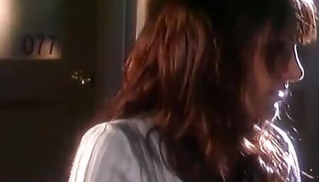 Brunette Babe Give a Nice Blowjob and a Ride to a Horny Stud