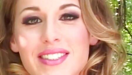 Lauren Phoenix Gets Her Ass and Pussy Licked Before Doing Nasty Anal