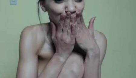 Oiled Up Babe enjoys masturbating with her Lush