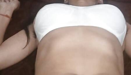 Desi Indian bhabhi fucked by his dever mst chudai gapagap