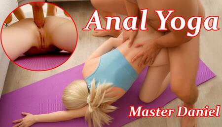 Yoga trainer master Daniel fucked a student in the anal
