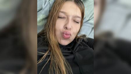 Mother bounces her big tits full of milk yummy