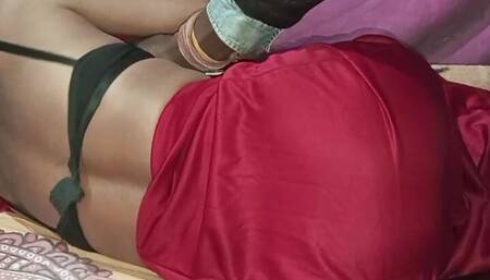 Desi Aunty Ne Khud Bulakar Lal Peticot Mein Jamkar Chut Chudai Karvai