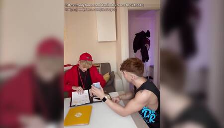 Young twink is recognized by his admirer and gets fucked in the bedroom