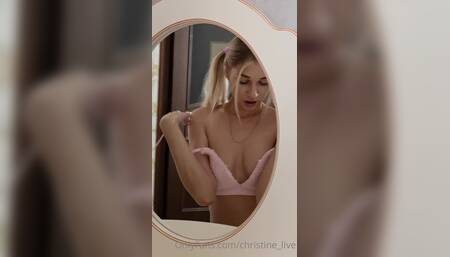 Let me be your little girlfirend tonight ????????