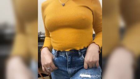 Bengali Bhabhi showing SexyKanchann Aunty - Behind The Scenes