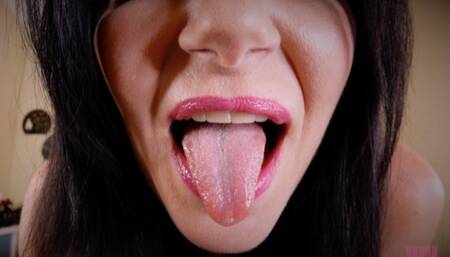 Nyxon Rewards You With A Kiss HD 1080p MP4