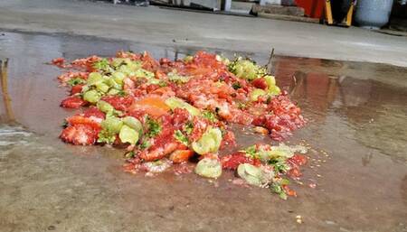 Walkover fruit pile crush