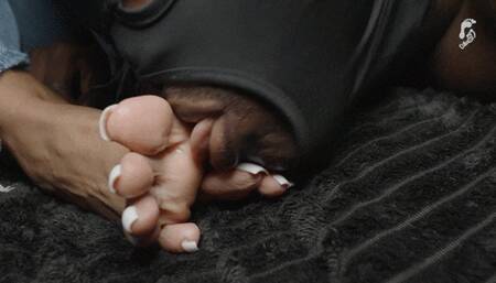 FOOTWORSHIP MY WHITE TOES