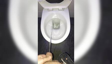 Pee #004