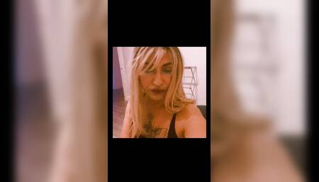 valetines day i hope you bring my daddy whos away ! my holes needs him????