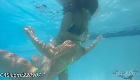 UWL 1 - Underwater Wrestling League Ep 3 Sunni Ray and Bella Luxx Get Too Serious