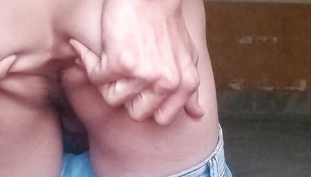 Land rubbing with hand