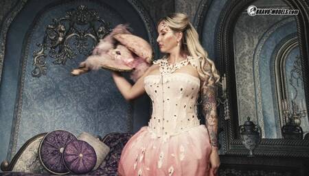 387 Jarushka Ross buxom Venice carneval mask