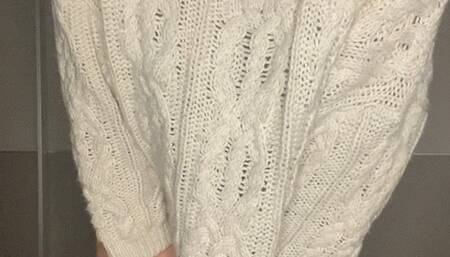 MASTURBATION WITH MY HEELS