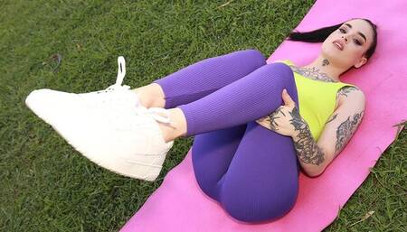 Angelic outdoor anal fuck with a big-ass girlfriend Saba Lapiedra
