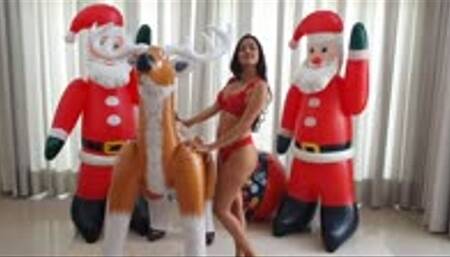 SAYURI PLAYING IN THE CHRISTMAS SPIRIT