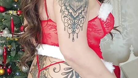 Dare to jerk off for swedish milf?