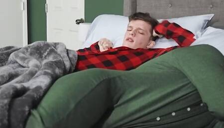 Damian Night & Jake Preston Strip Down To Suck Each Other And Fuck Till They Cum For Jolly Holiday Present - TWINKPOP