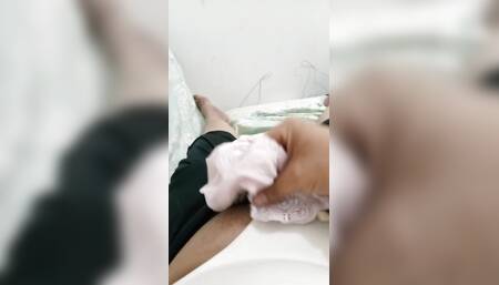 Crot Girl's Used Hot Panties
