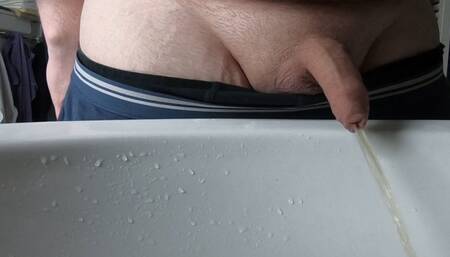 Big Boy Pee in Sink. Where should I pee? Write in the comments.