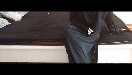 Hijab first time cum in pussy