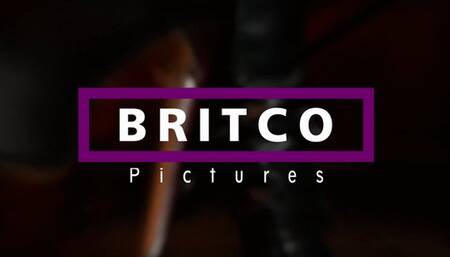 Sneak Away at AVN - Keiran Lee and Brittany Andrews