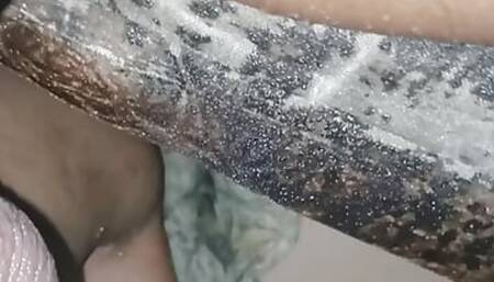 The sound of the anus is exciting. She loves sex so much that she has a female orgasm.. And she peed badly