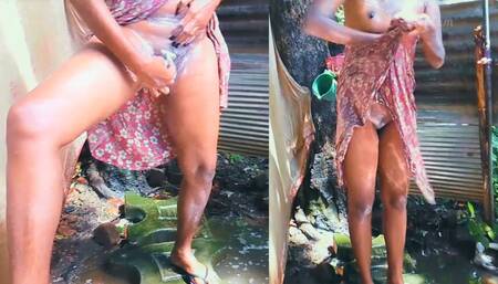 The Desi Naked Aunty Bathing Outside and Shaving her Pussy
