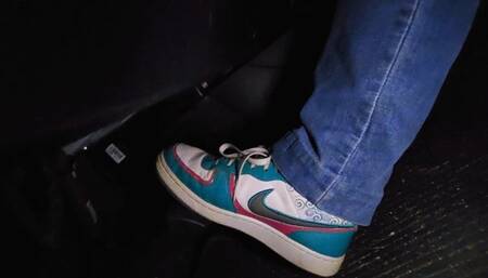 Long Drive in Nike Air