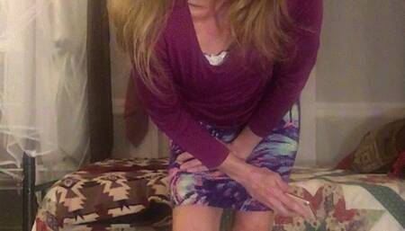 RELAXING LEG CROSSING