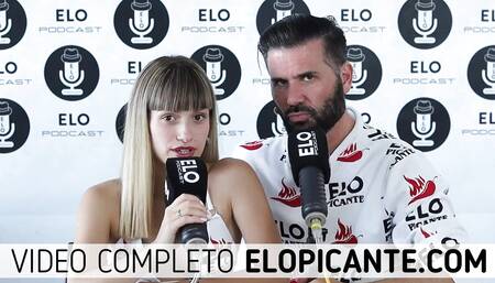 SOFI FERNANDEZ 18YO SHOW HER ASS IN THE SPICY ROOM